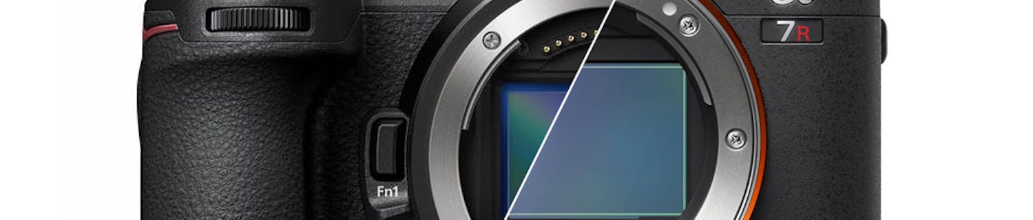 Nikon Z 7 kinokoon peilitön järjestelmäkamera vs. Sonyn A7R III -malli.